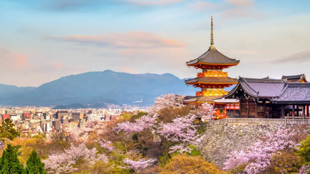 why should i visit kyoto japan